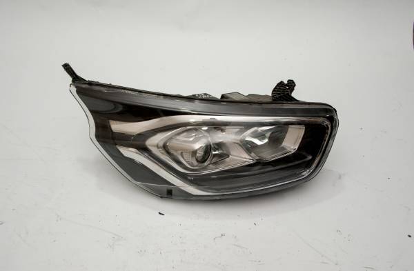 FORD CUSTOM 320 S TREND ÇIKMA PARÇA   2018 SONRASI ÖN FAR